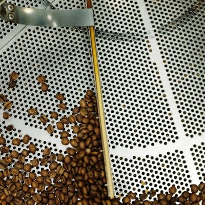 découvrez le concept de consommation circulaire, une approche innovante et durable qui encourage la réutilisation et le recyclage des ressources pour minimiser les déchets et préserver notre planète. apprenez comment adopter des pratiques de consommation responsables et favoriser un avenir plus écologique.